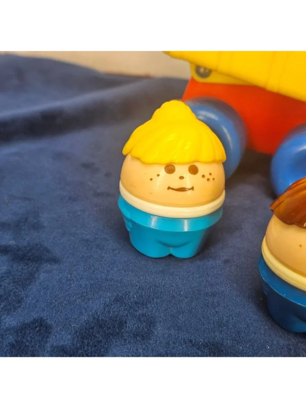 Little Tikes Vintage Dump Truck Toy With 4 Shape-Sorting Figures - Red Yellow &